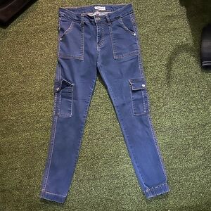 Women’s cargo jeans stretch